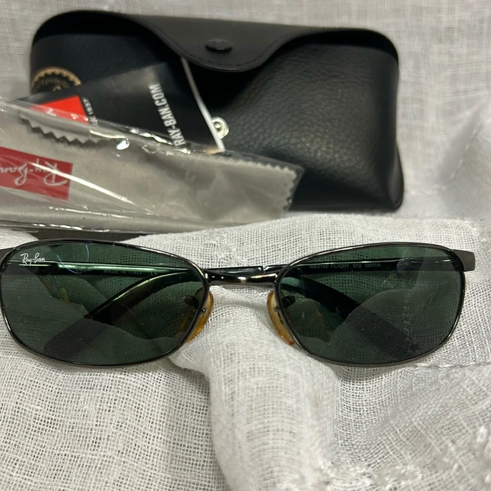 Ray-Ban vintage Flight sunglasses with case